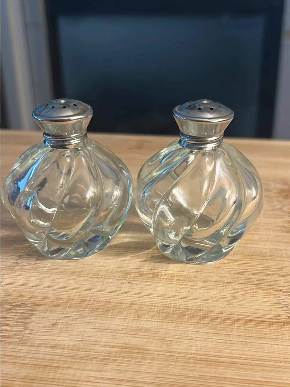 Clear Irice  Glass Swirl Salt and Pepper Shakers with Silver Tops